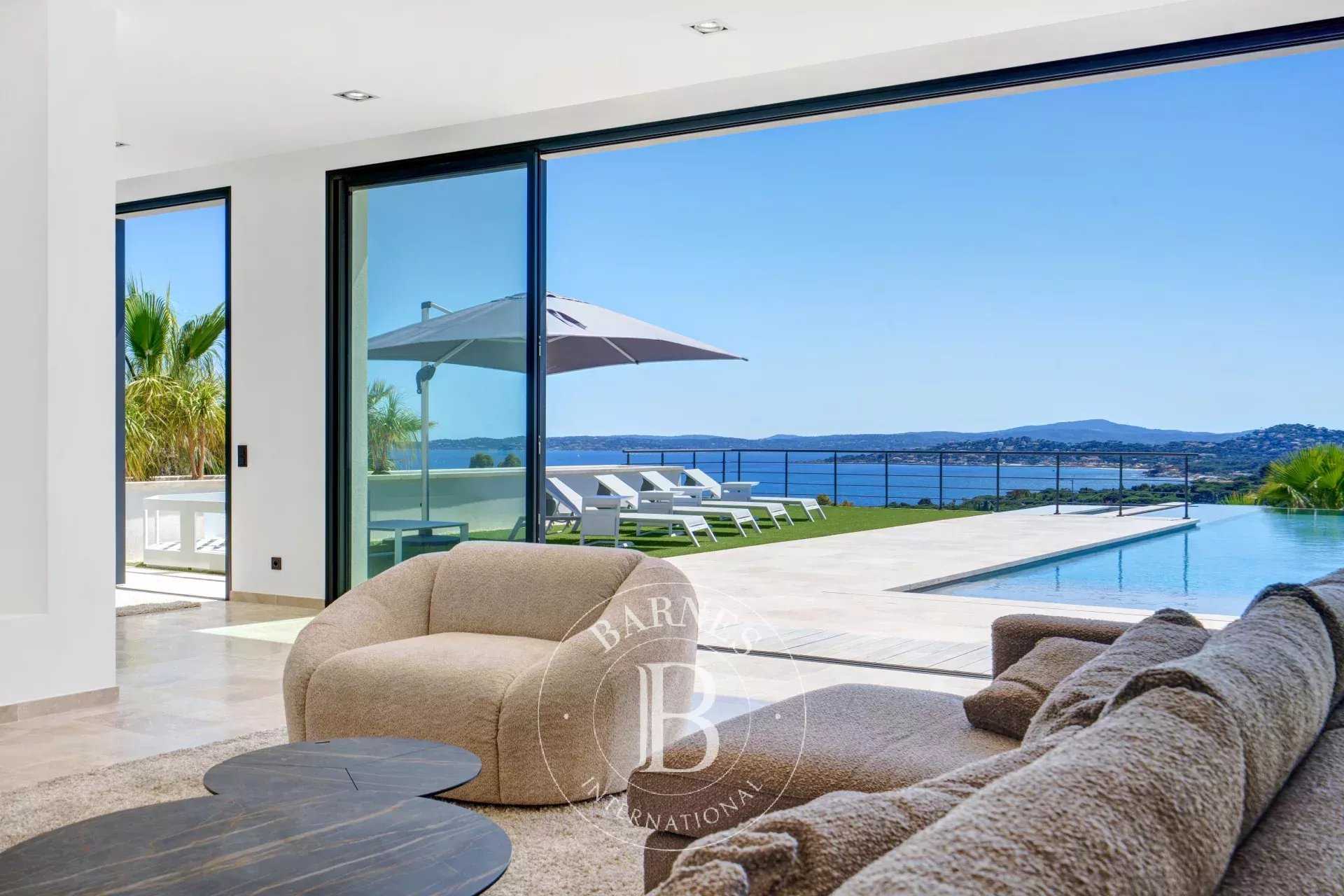 Villa Les Issambres  -  ref 85147884 (picture 2)