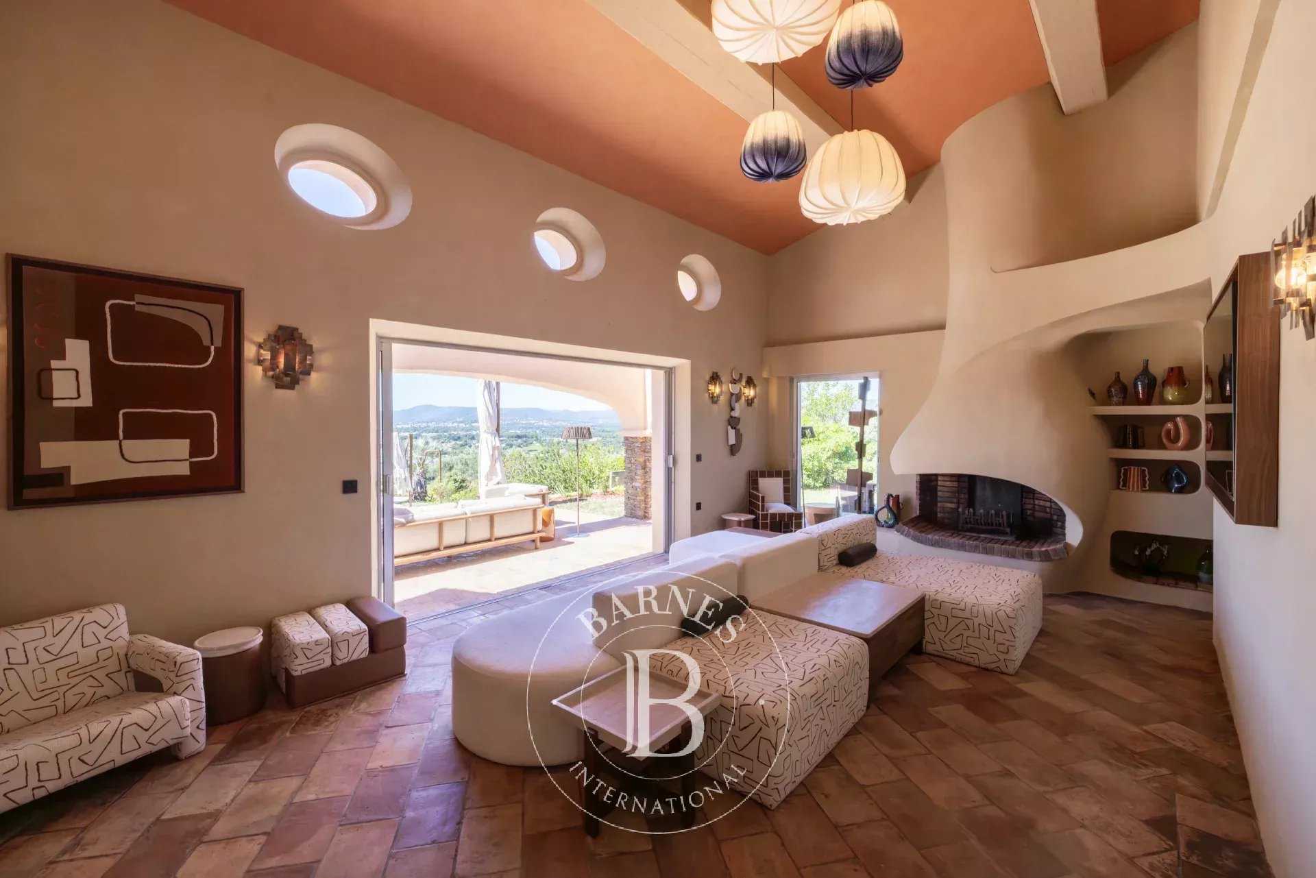 Villa Grimaud  -  ref 87183004 (picture 3)