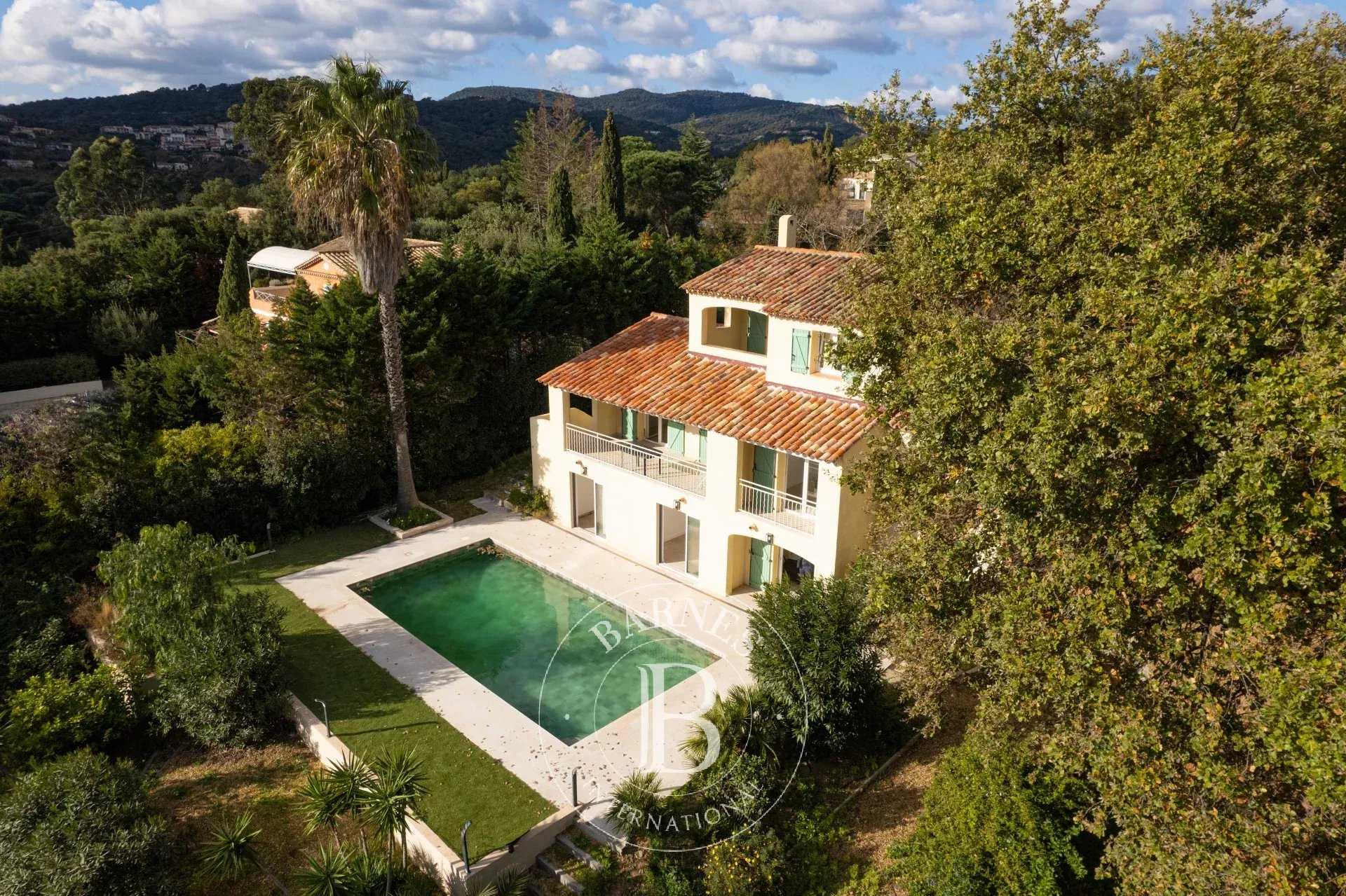 Villa Grimaud  -  ref 85509667 (picture 1)
