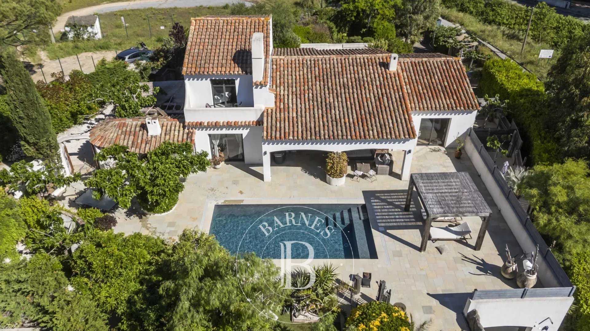 Villa Sainte-Maxime  -  ref 87006097 (picture 2)