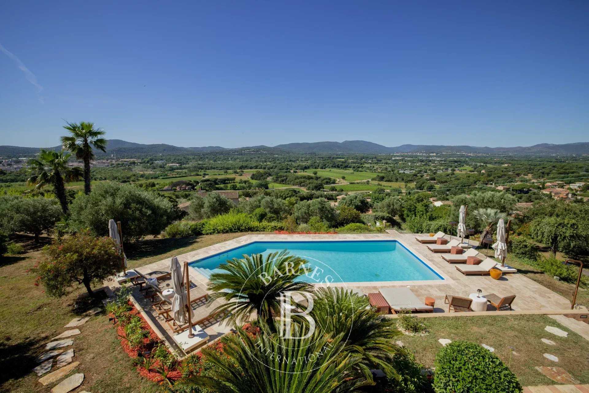 Villa Grimaud  -  ref 87183004 (picture 1)