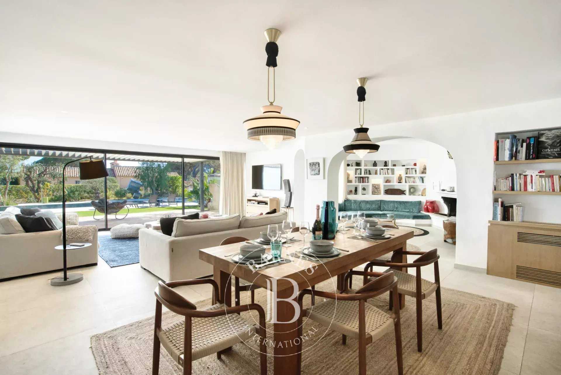 Villa Sainte-Maxime  -  ref 84053273 (picture 2)