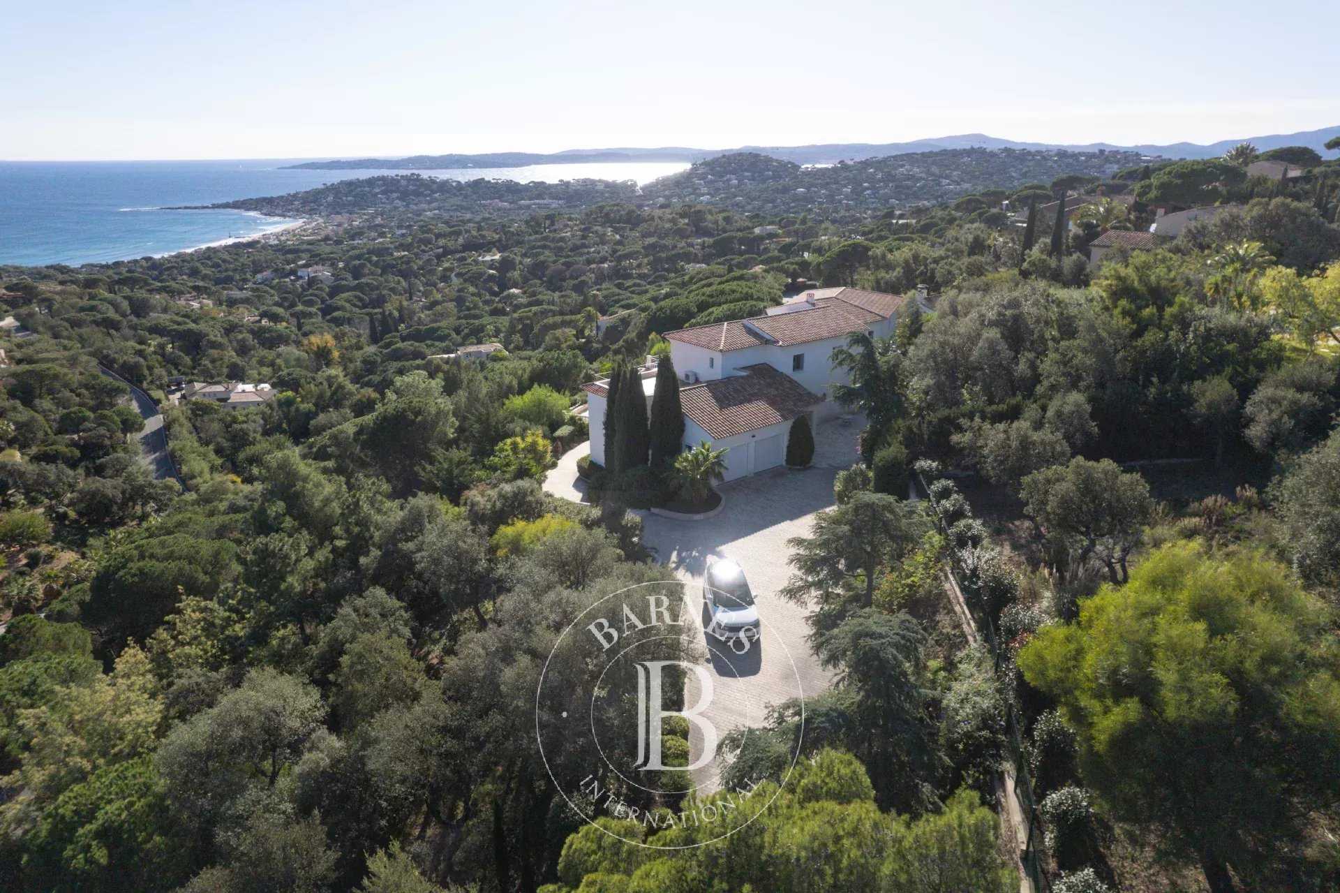 Villa Sainte-Maxime  -  ref 83711425 (picture 2)