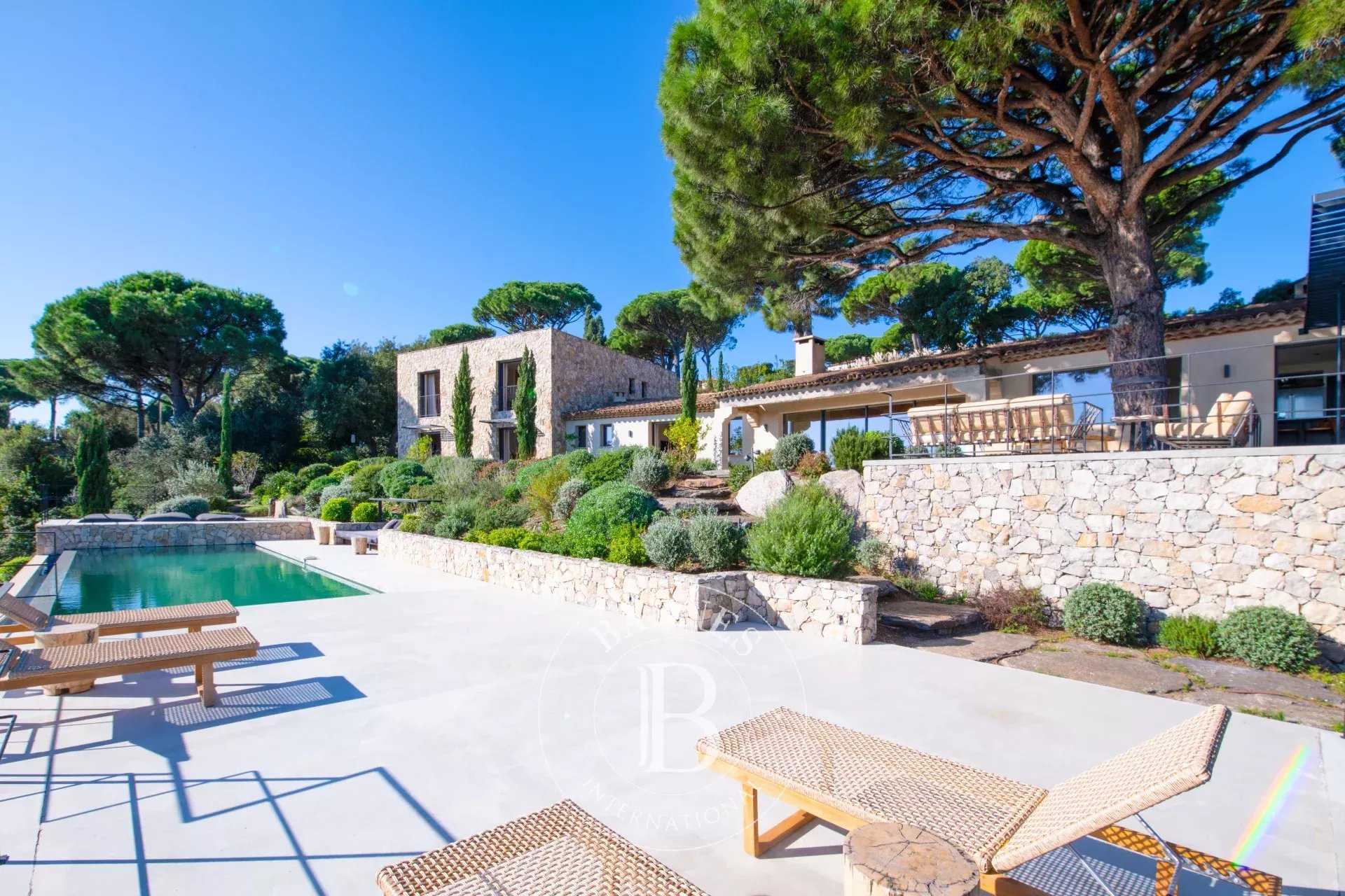 Villa Sainte-Maxime  -  ref 85339565 (picture 2)