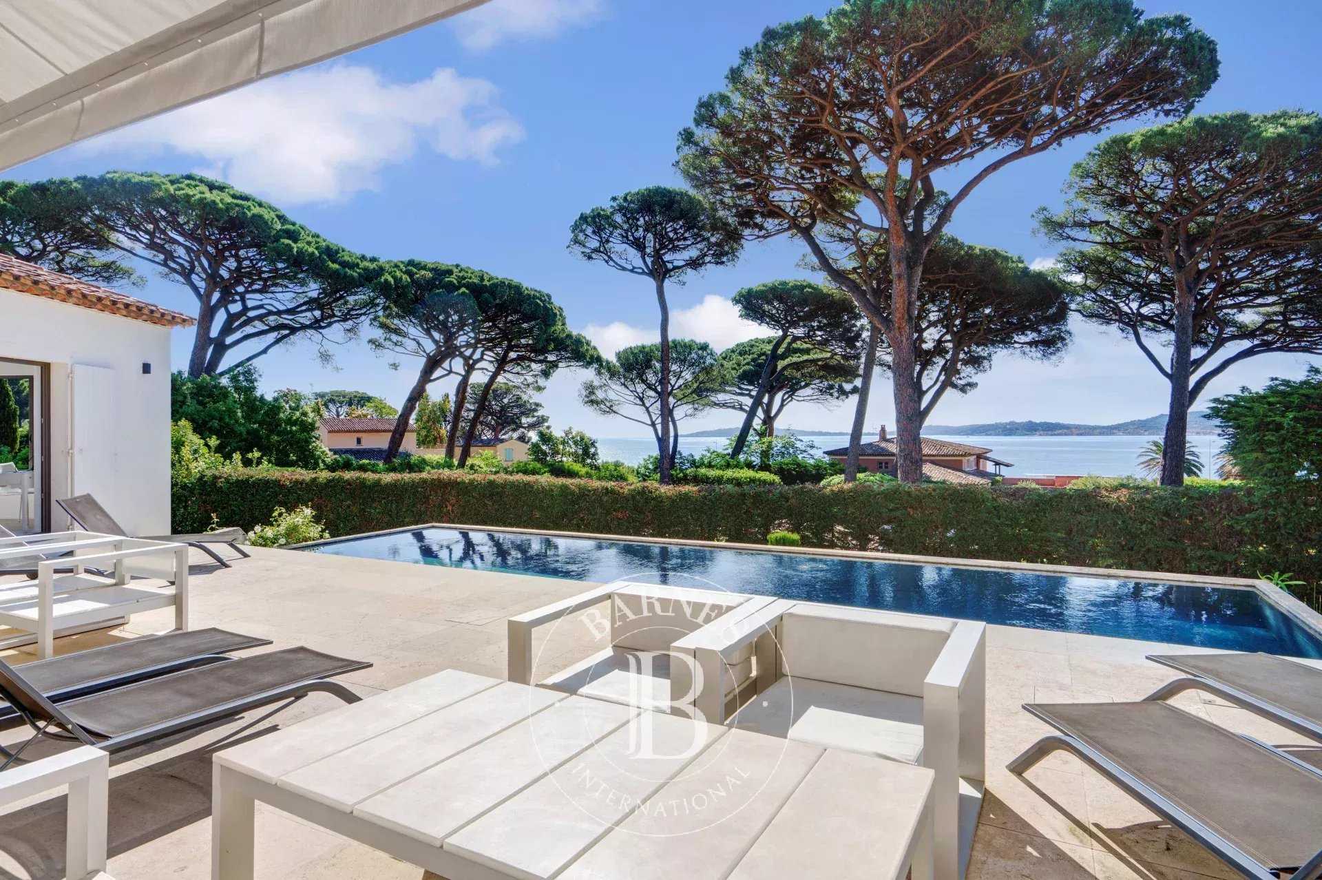 Villa Grimaud  -  ref 85418698 (picture 1)