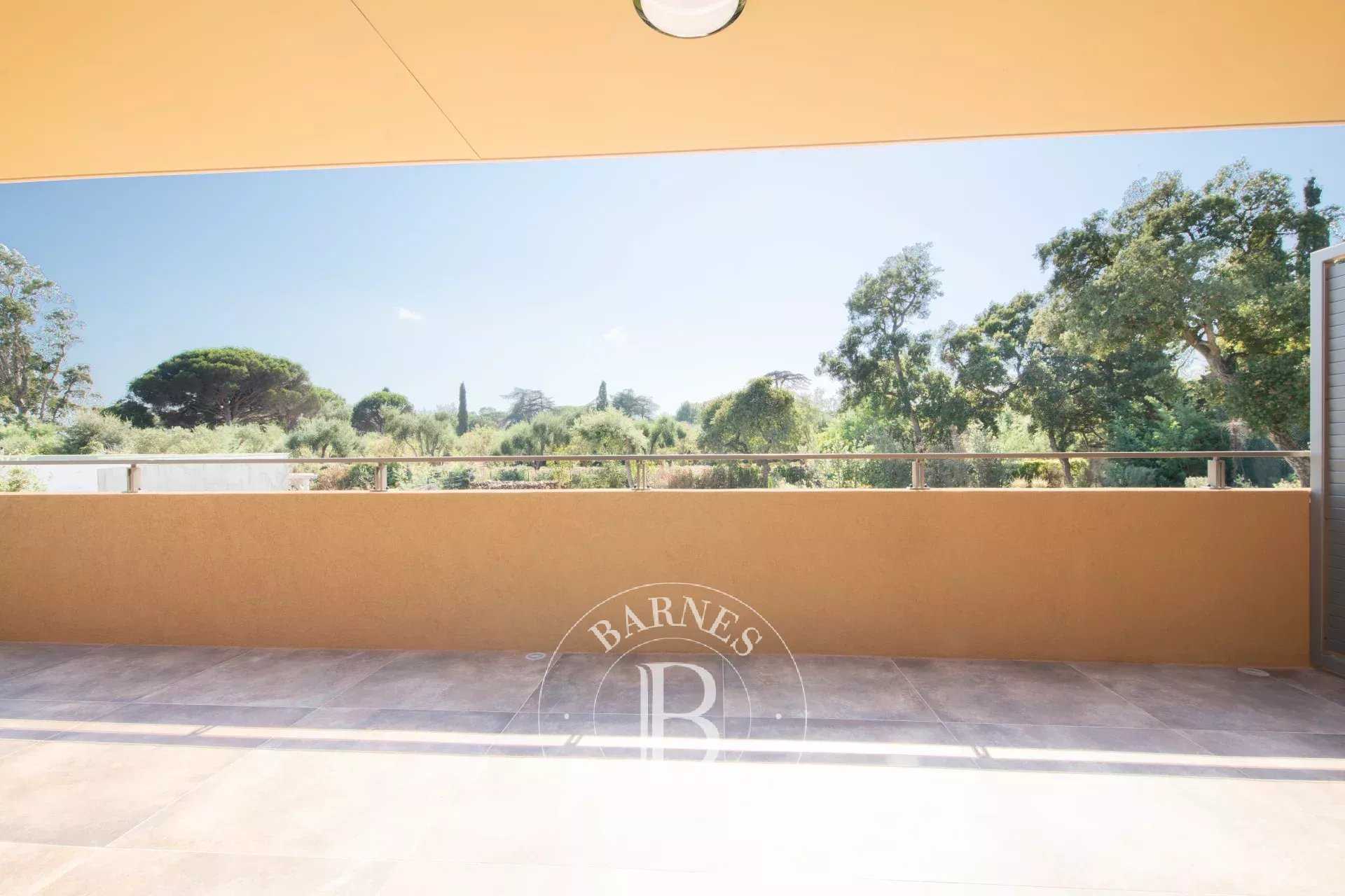 Appartement Grimaud  -  ref 85250579 (picture 1)