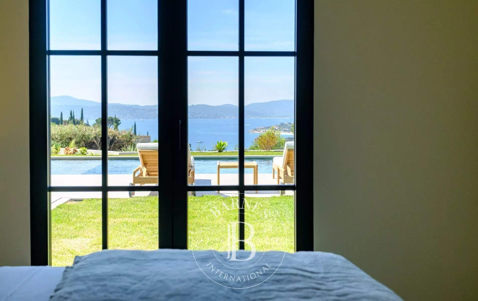 Sainte-Maxime  - Villa 6 Pi&egrave;ces 4 Chambres - picture 8