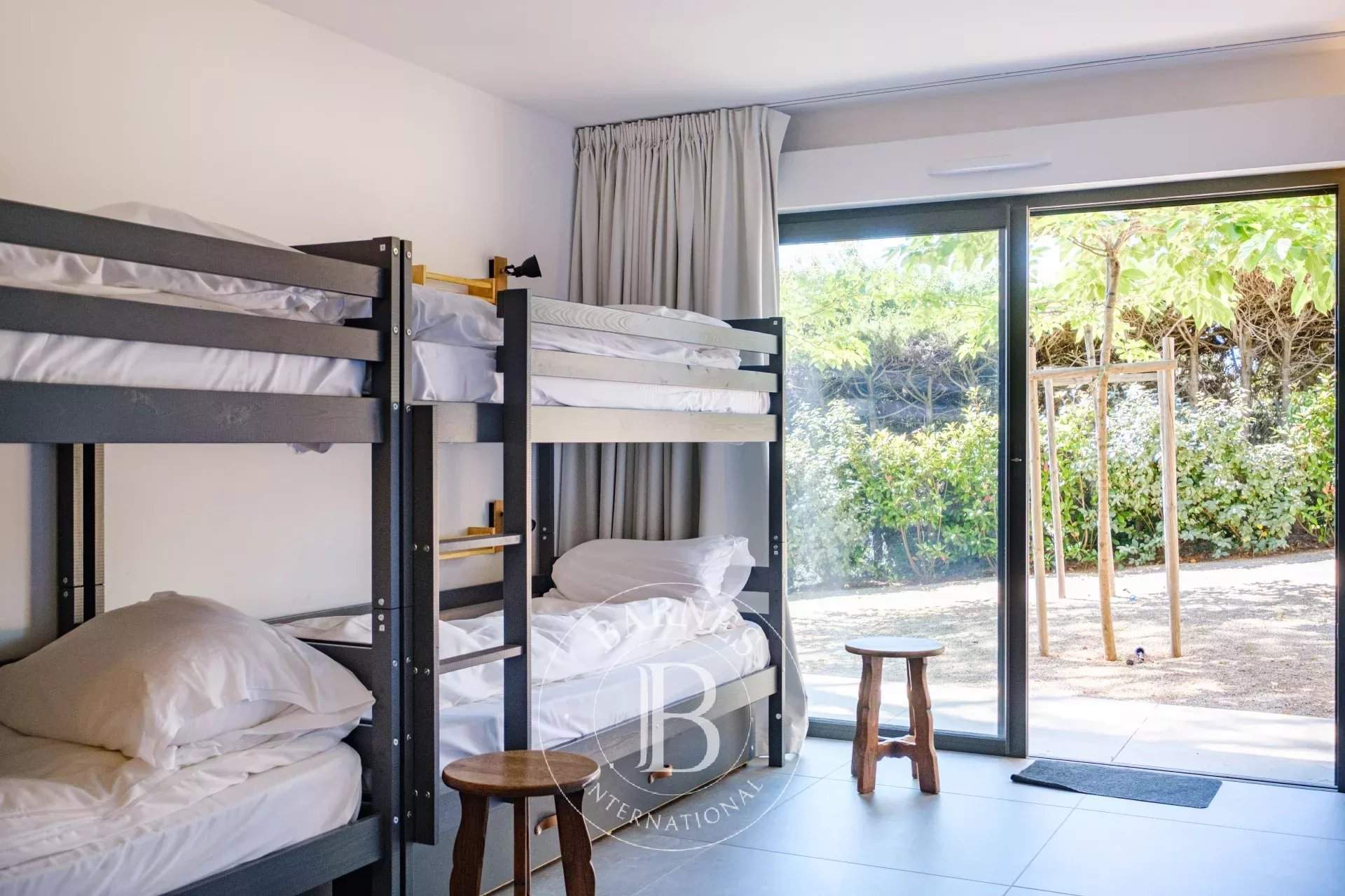 SEASONAL RENTAL - SAINTE-MAXIME - MODERN VILLA - 6 BEDROOMS - SEA VIEW picture 12