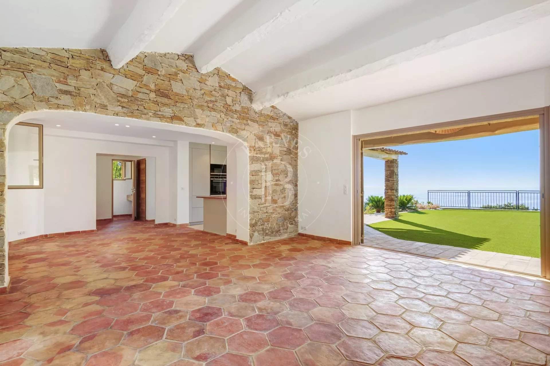 Sainte-Maxime  - Villa 5 Pi&egrave;ces 4 Chambres - picture 4