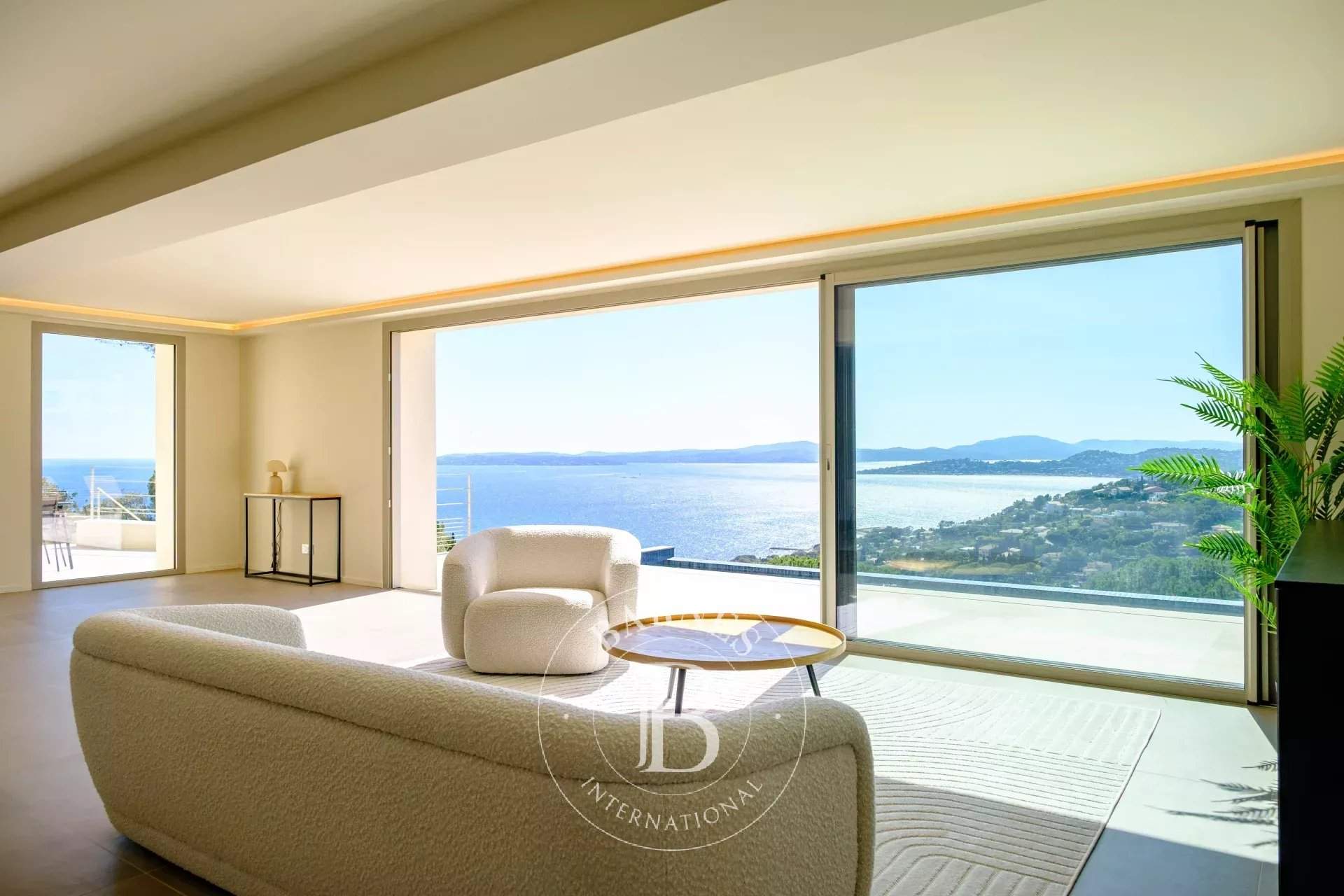 Les Issambres  - Villa 6 Pi&egrave;ces 4 Chambres - picture 2