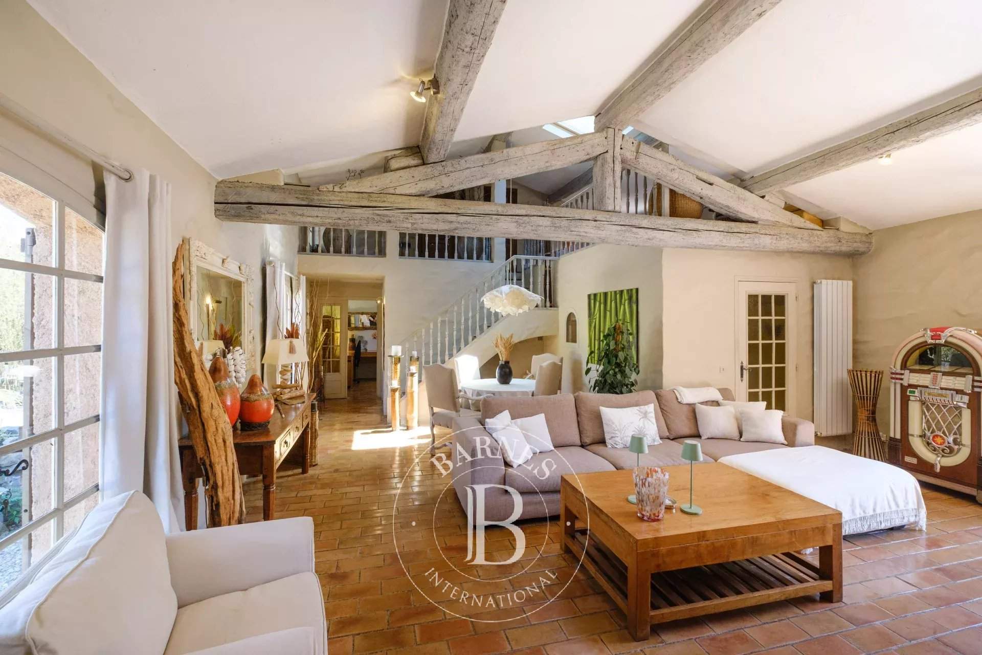 Le Plan-de-la-Tour  - Villa 12 Pi&egrave;ces 10 Chambres - picture 5