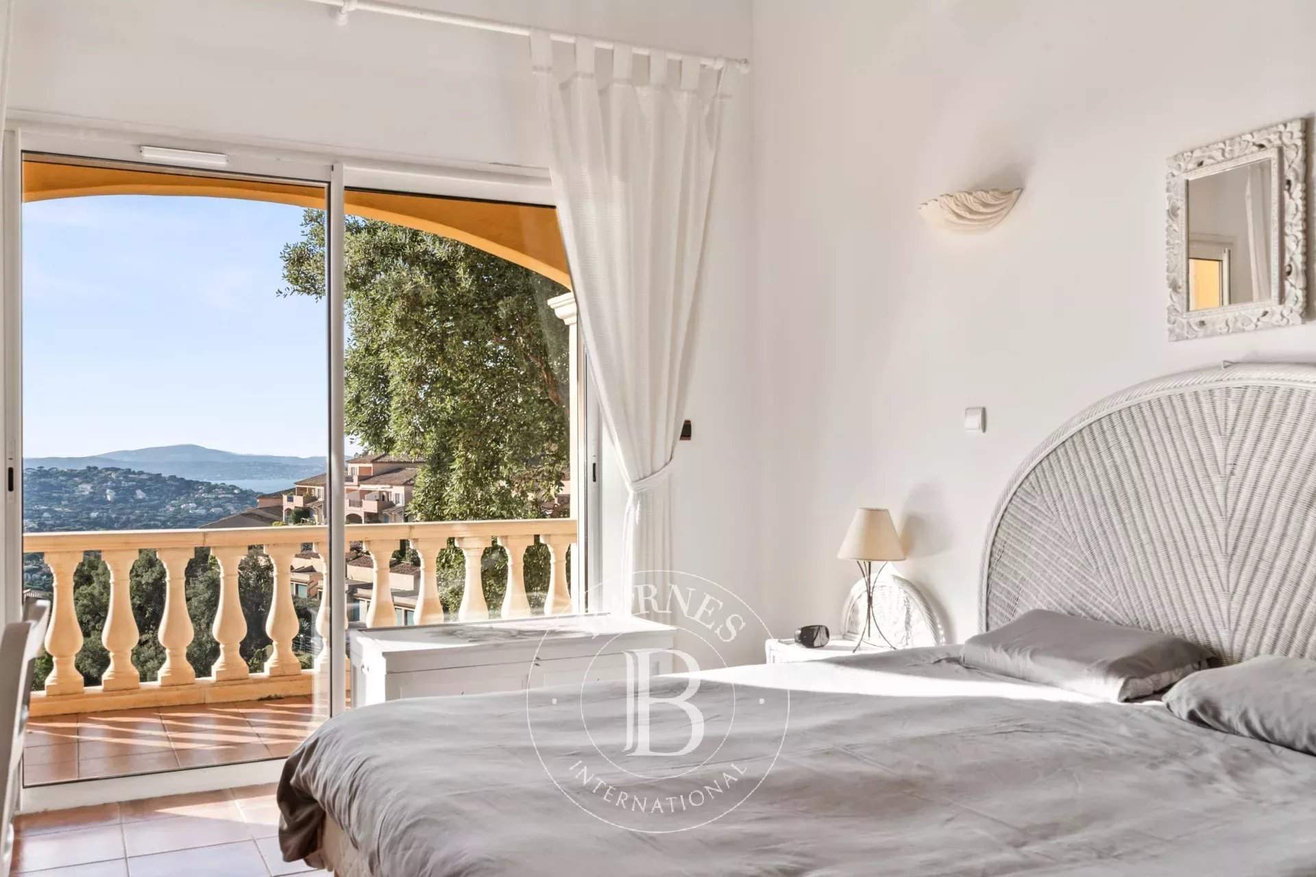 Sainte-Maxime  - Maison 7 Pièces 4 Chambres - picture 9