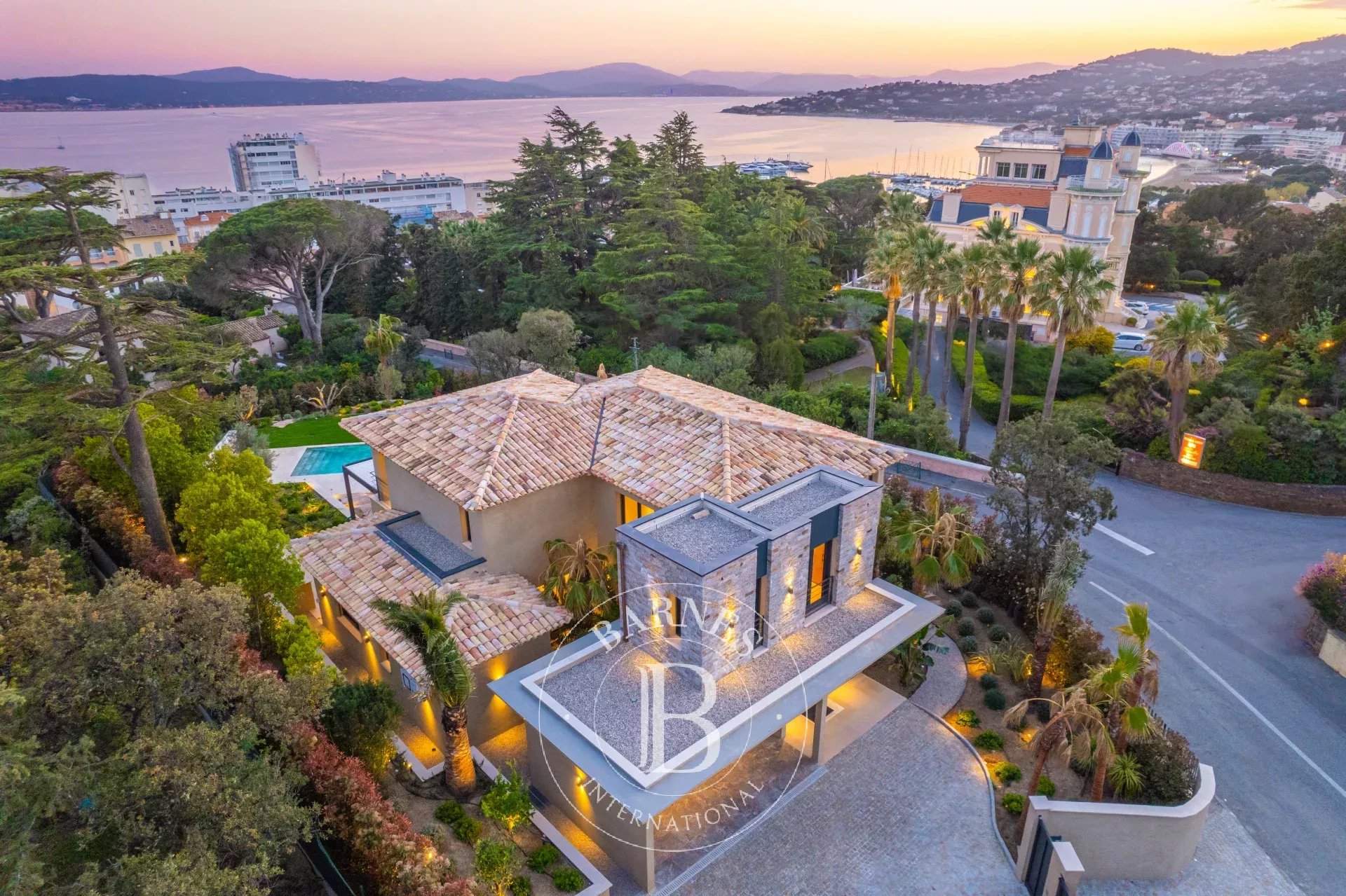 Sainte-Maxime  - Villa 7 Pièces 5 Chambres - picture 5