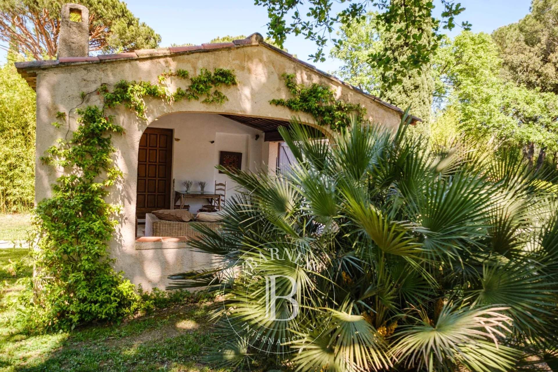 Le Plan-de-la-Tour  - Villa 12 Pi&egrave;ces 10 Chambres - picture 9