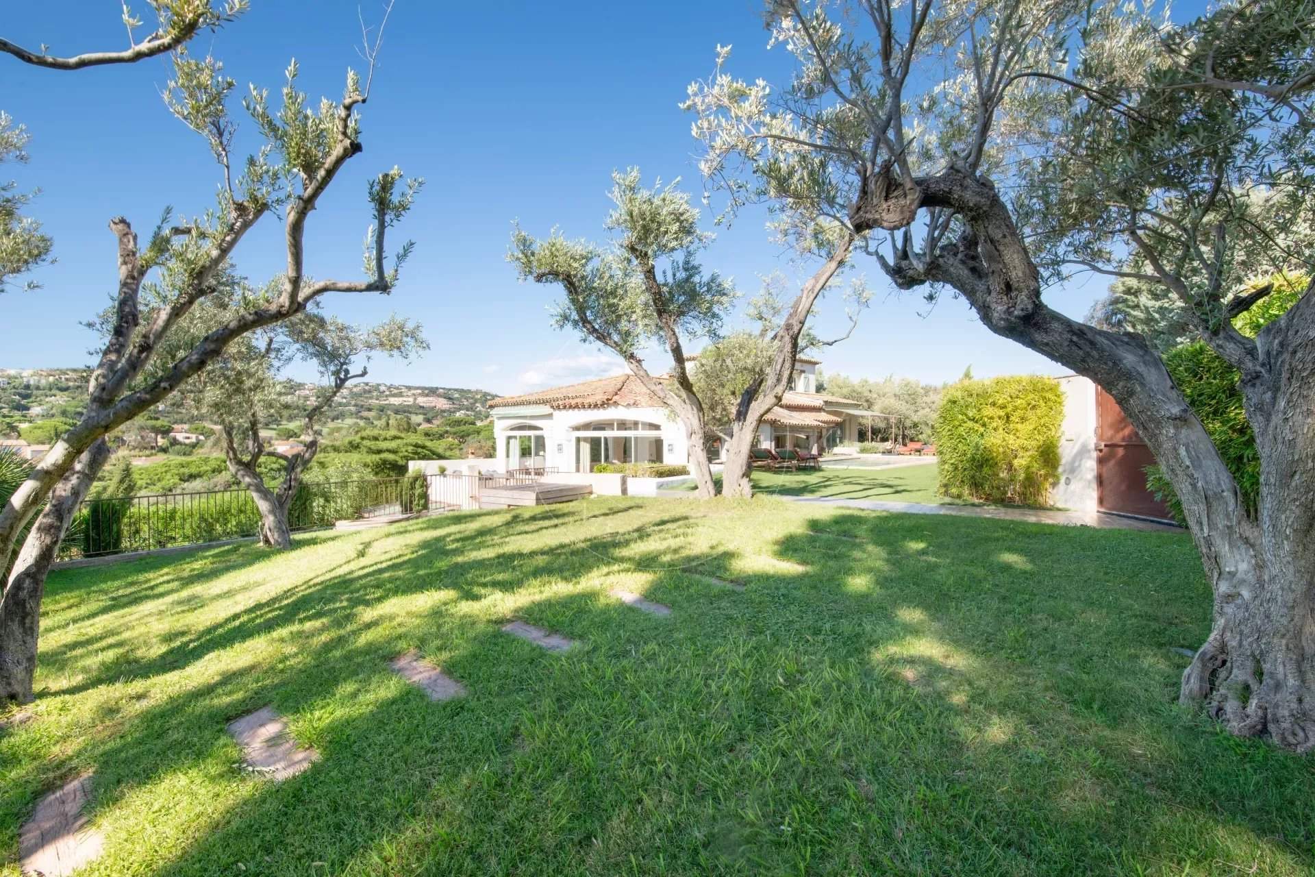 Sainte-Maxime  - Villa 8 Pièces 4 Chambres - picture 4