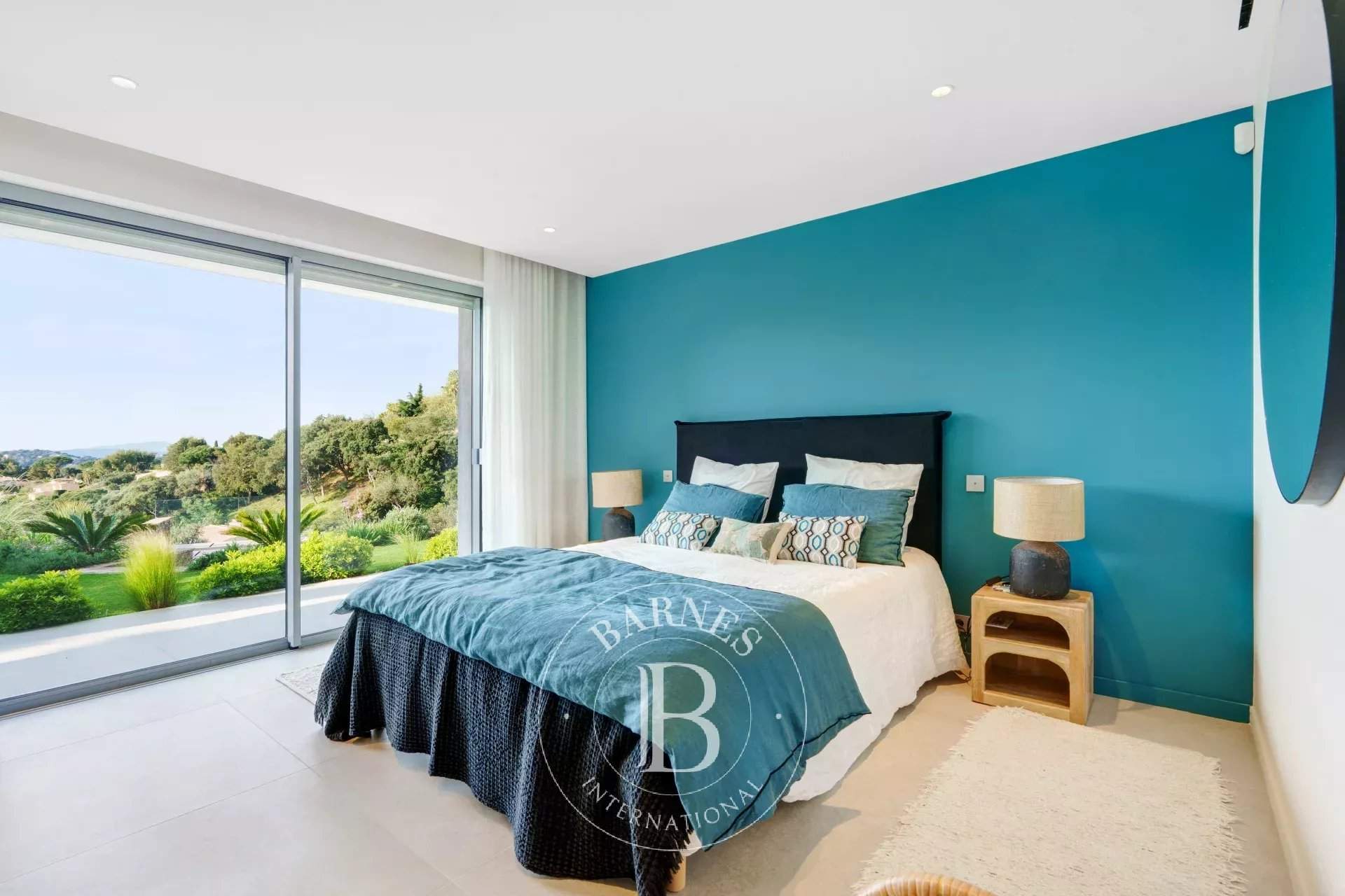 Sainte-Maxime  - Villa 7 Pi&egrave;ces 5 Chambres - picture 8