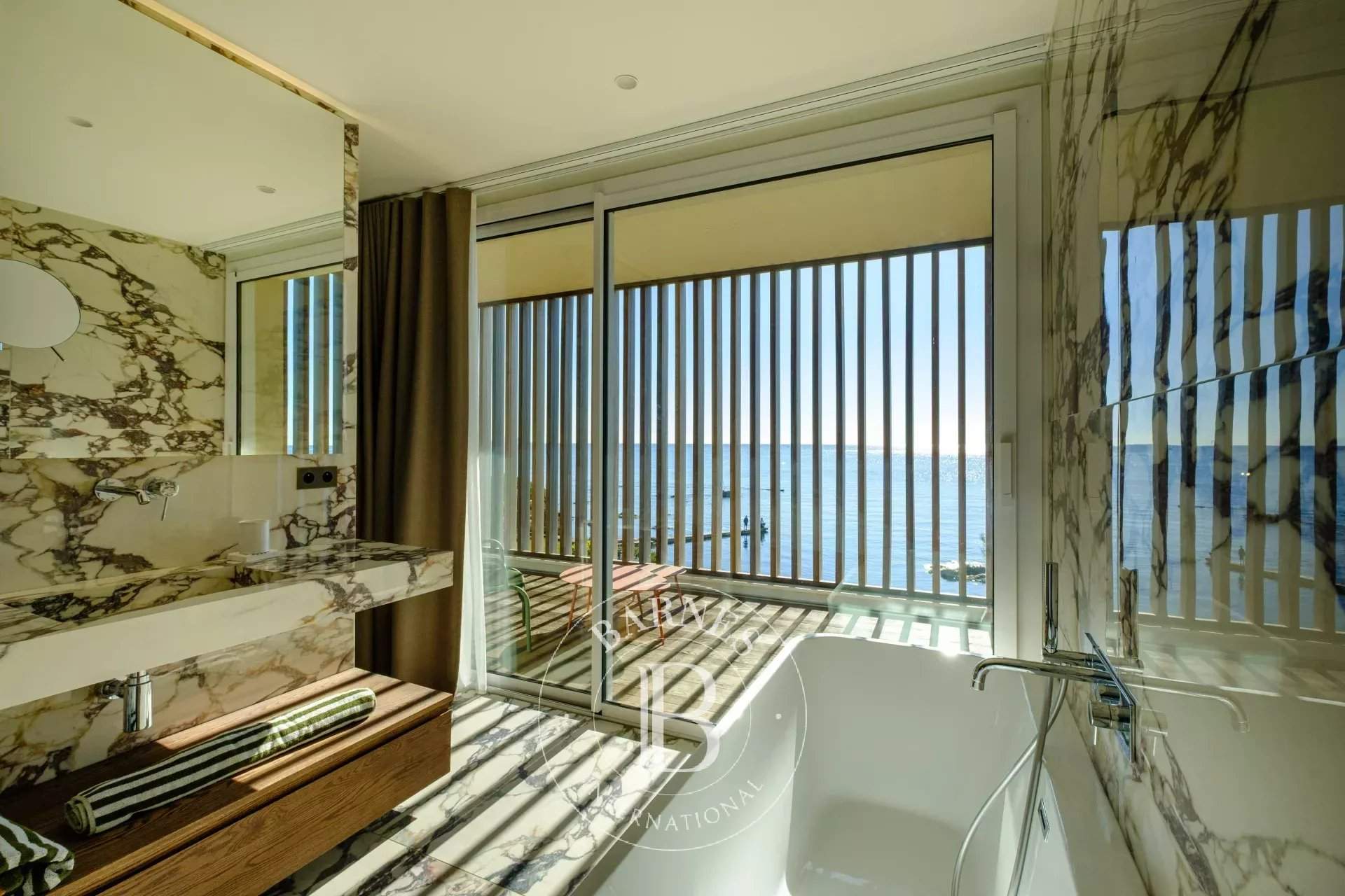 Sainte-Maxime  - Villa  - picture 7