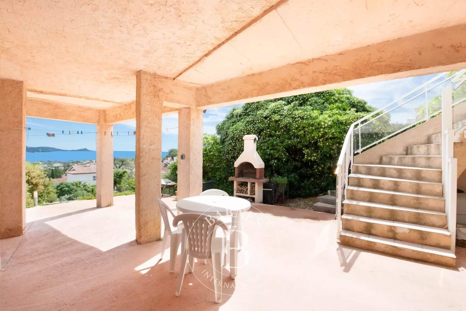 Saint Aygulf  - Maison 8 Pi&egrave;ces - picture 8