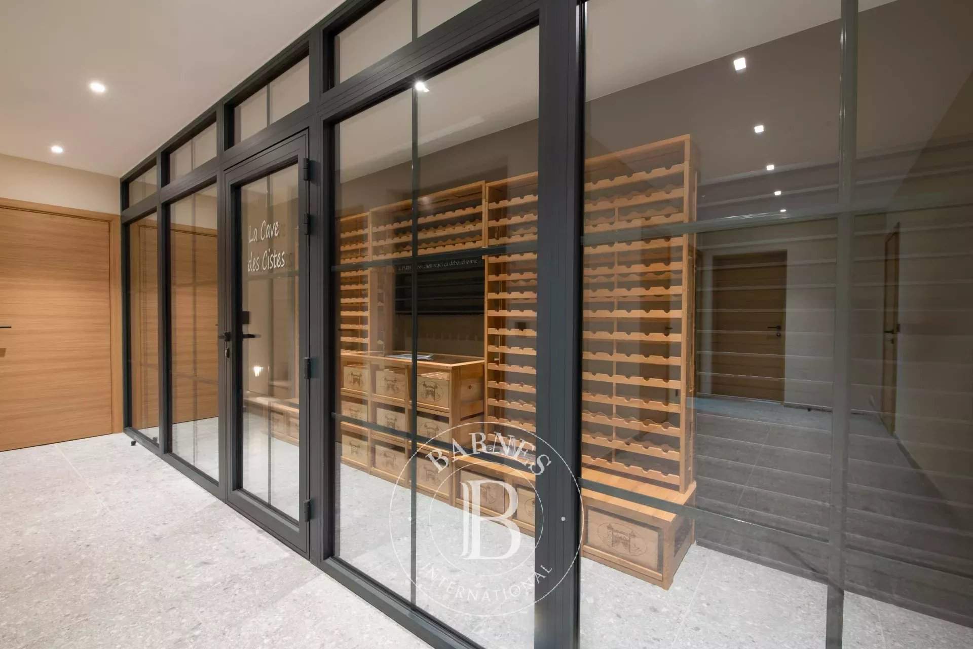 Sainte-Maxime  - Villa 7 Pièces 5 Chambres - picture 11