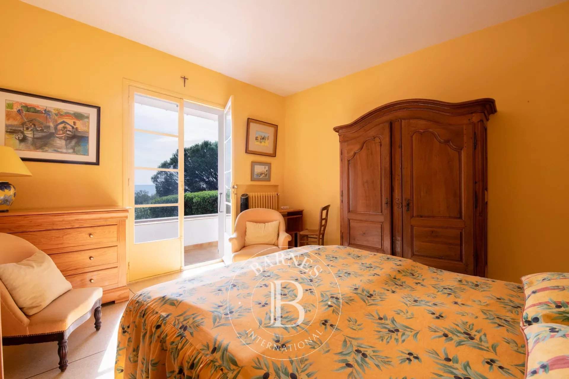 Les Issambres  - Maison 6 Pièces 4 Chambres - picture 8