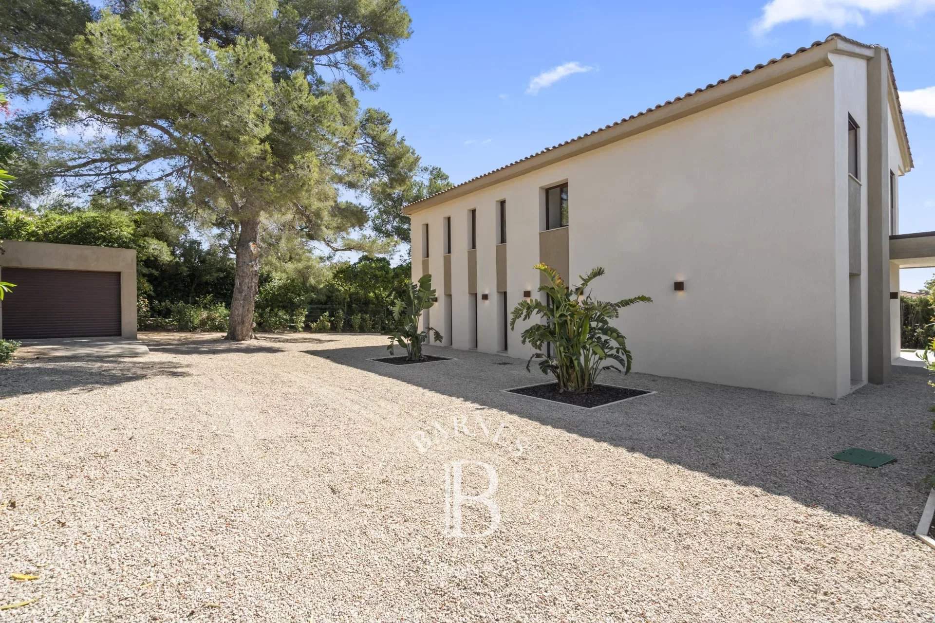 Roquebrune-sur-Argens  - Villa 7 Pi&egrave;ces 5 Chambres - picture 16
