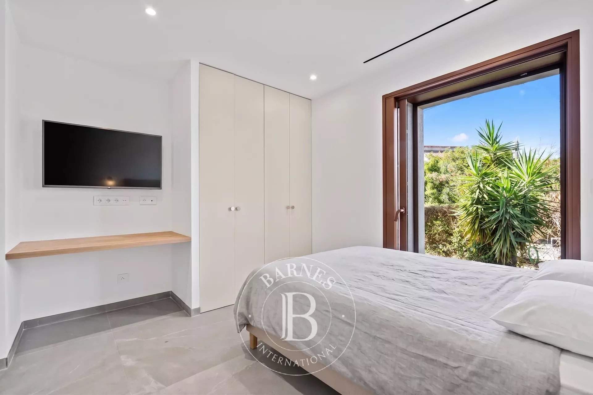 Roquebrune-sur-Argens  - Villa 7 Pi&egrave;ces 5 Chambres - picture 8