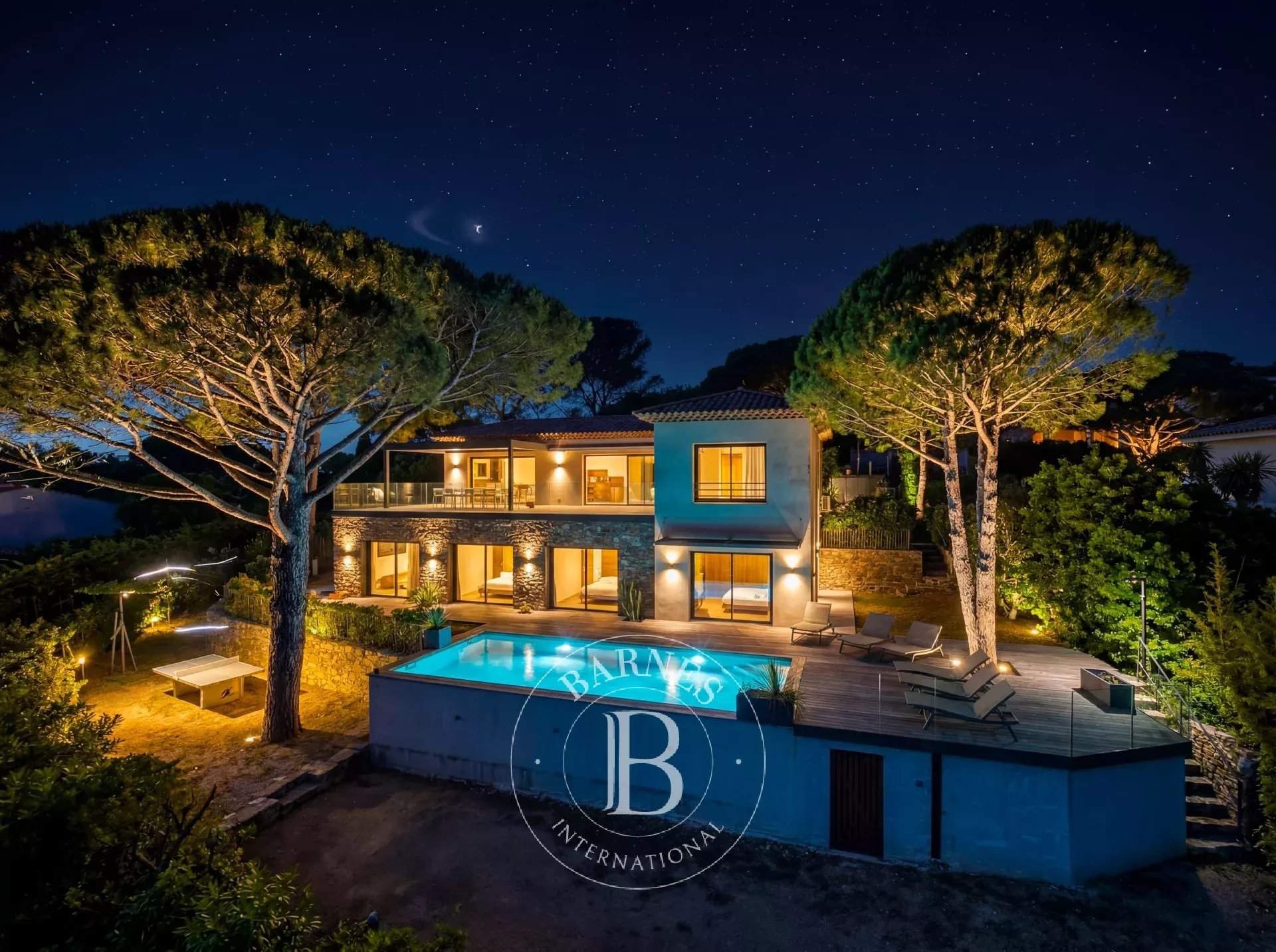 SEASONAL RENTAL - SAINTE-MAXIME - MODERN VILLA - 6 BEDROOMS - SEA VIEW picture 15