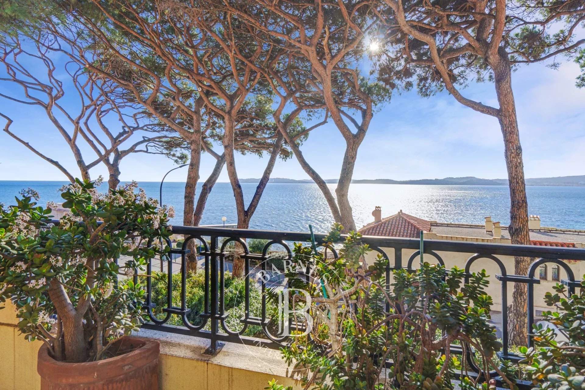 Sainte-Maxime  - Appartement 4 Pièces 2 Chambres - picture 4