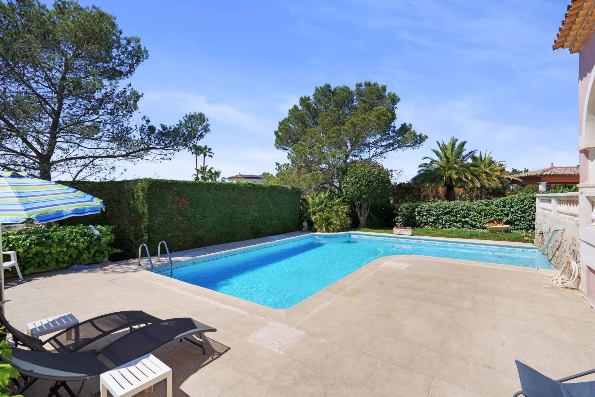 Fréjus  - Villa 8 Pièces 4 Chambres - picture 4