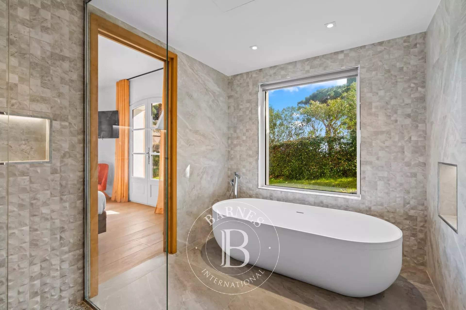 Sainte-Maxime  - Villa 6 Pi&egrave;ces 4 Chambres - picture 8