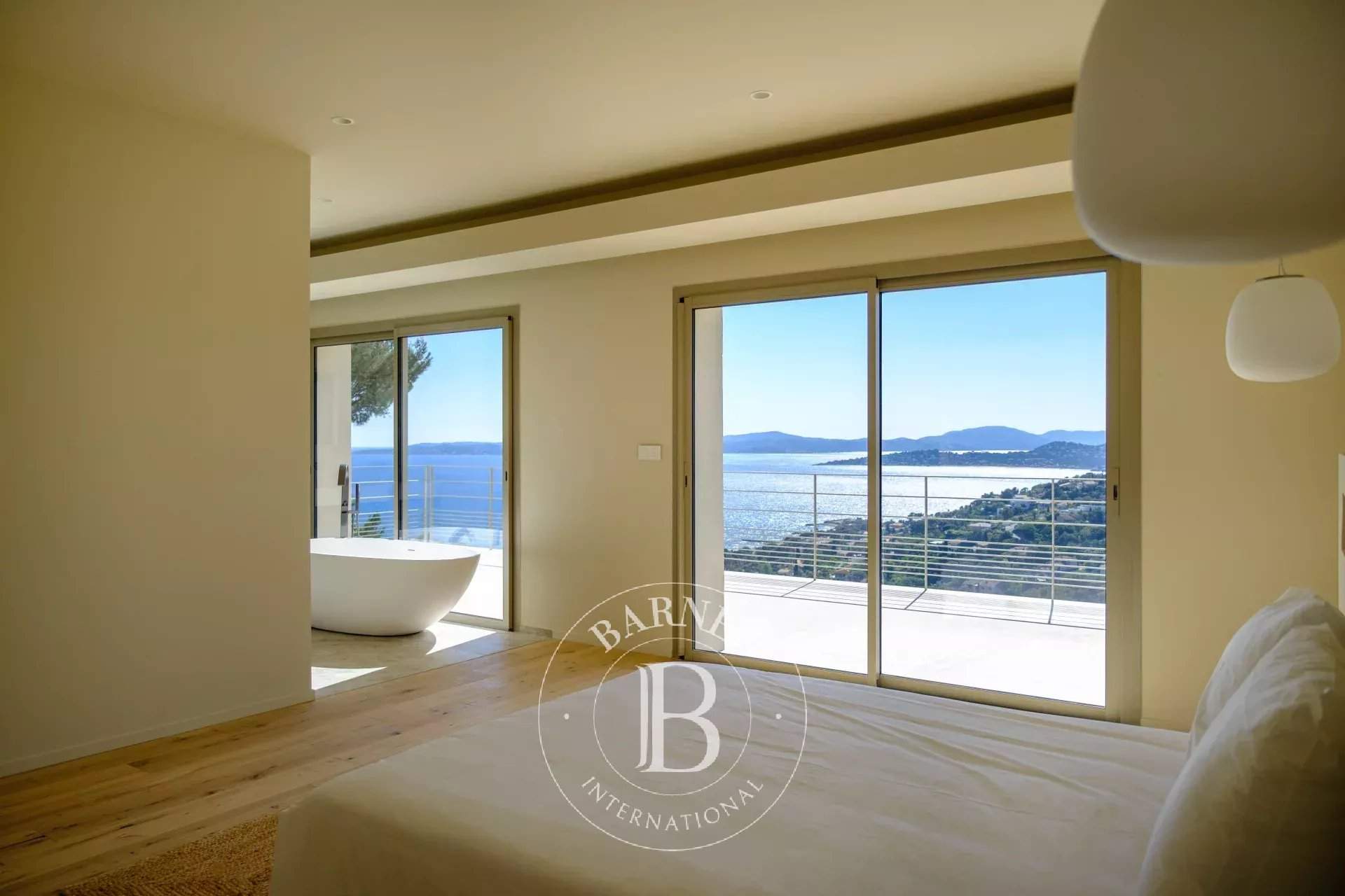 Les Issambres  - Villa 6 Pi&egrave;ces 4 Chambres - picture 5