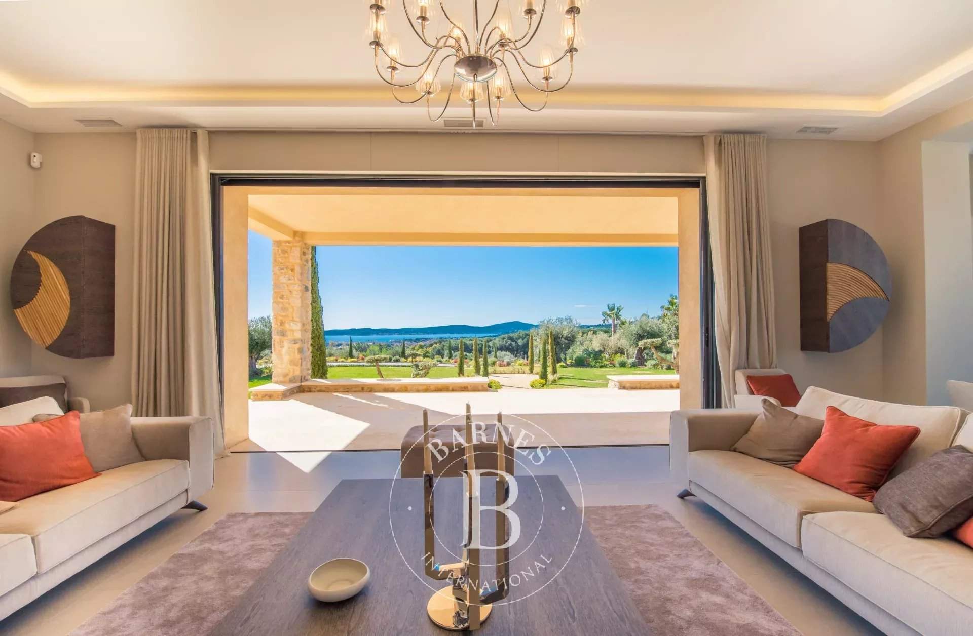 Sainte-Maxime  - Property 8 Bedrooms - picture 7