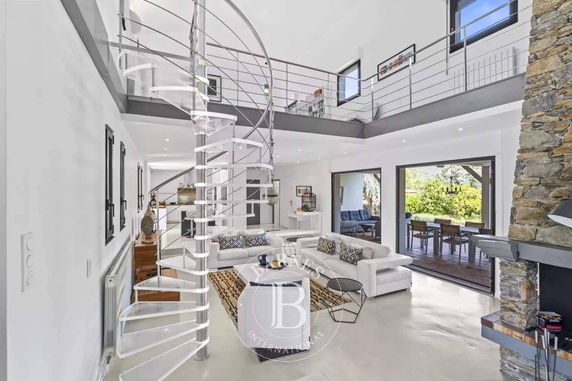 Le Plan-de-la-Tour  - Villa  - picture 7