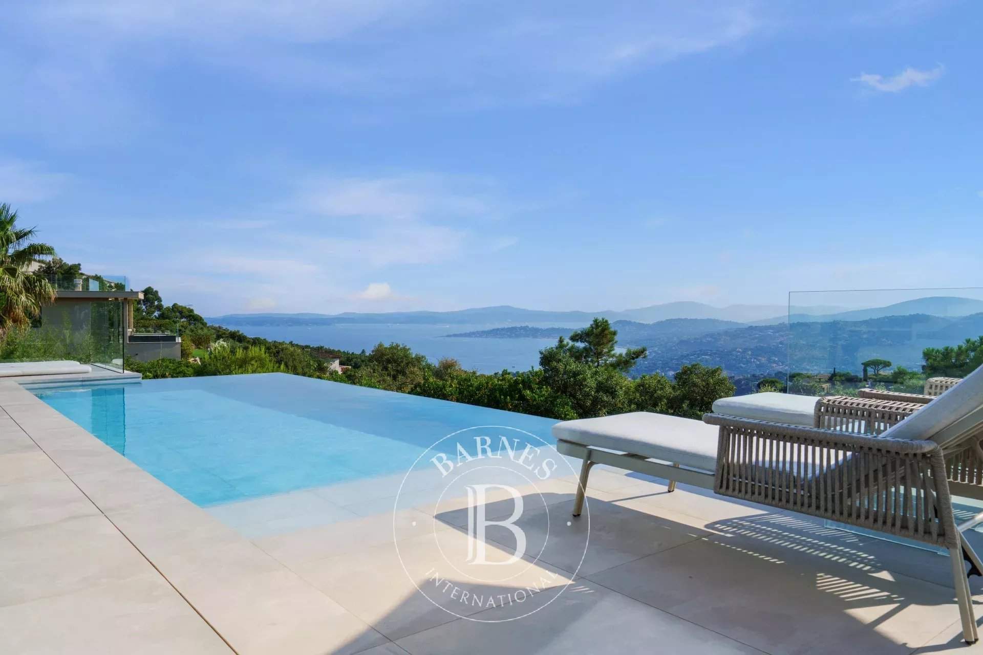 Roquebrune-sur-Argens  - Villa 4 Bedrooms - picture 2