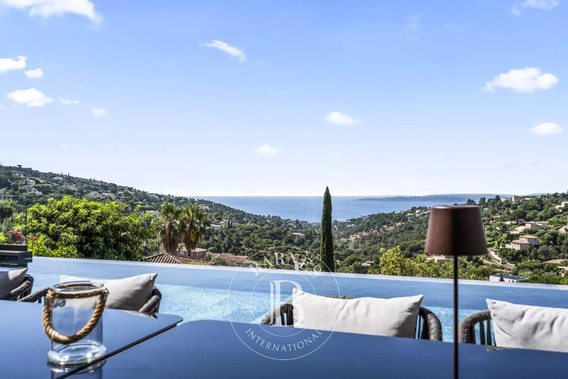 Roquebrune-sur-Argens  - Villa  4 Chambres - picture 2