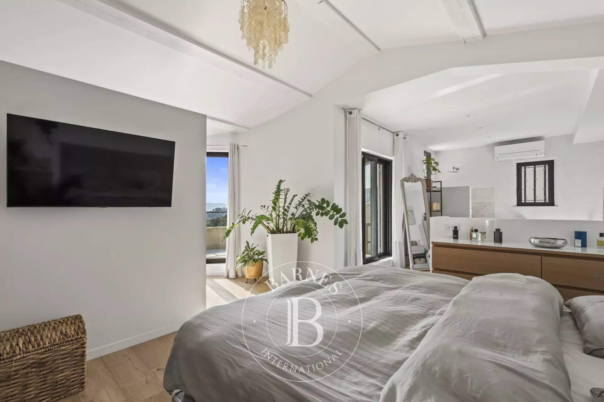 Sainte-Maxime  - Villa 10 Pi&egrave;ces 8 Chambres - picture 8