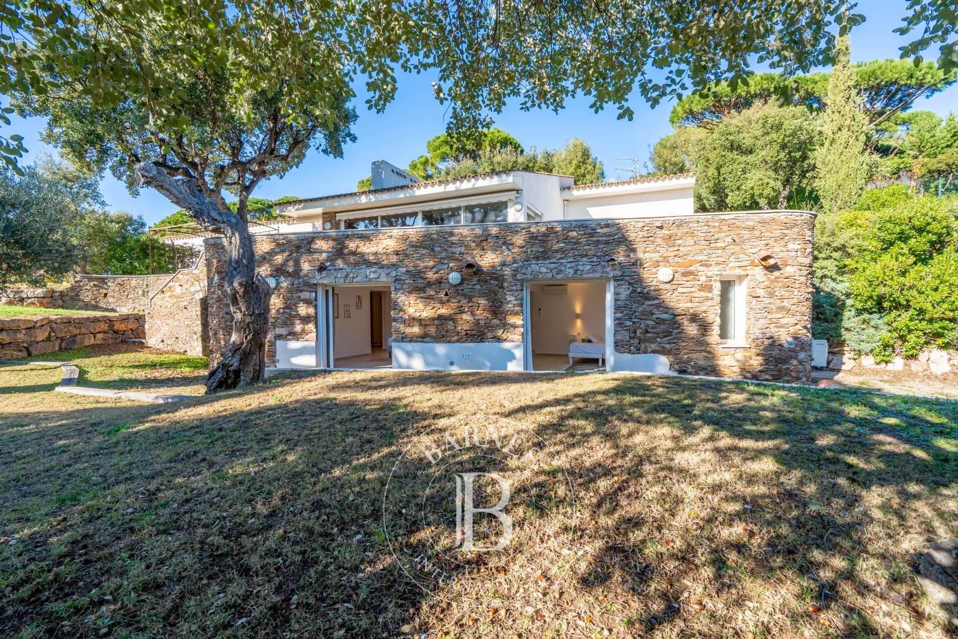 Grimaud  - Villa 7 Pièces 5 Chambres - picture 3