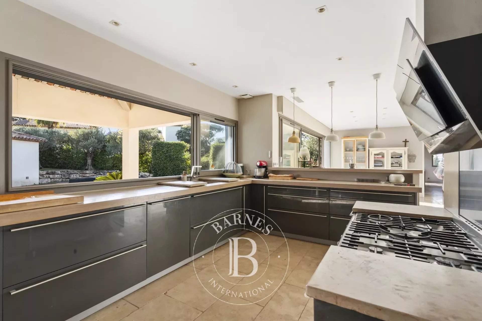 Sainte-Maxime  - Villa 6 Pi&egrave;ces 5 Chambres - picture 4