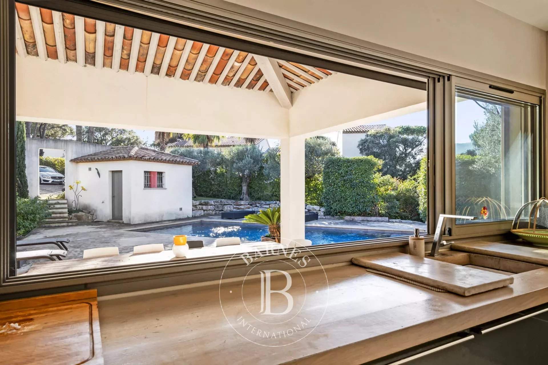 Sainte-Maxime  - Villa 6 Pi&egrave;ces 5 Chambres - picture 5