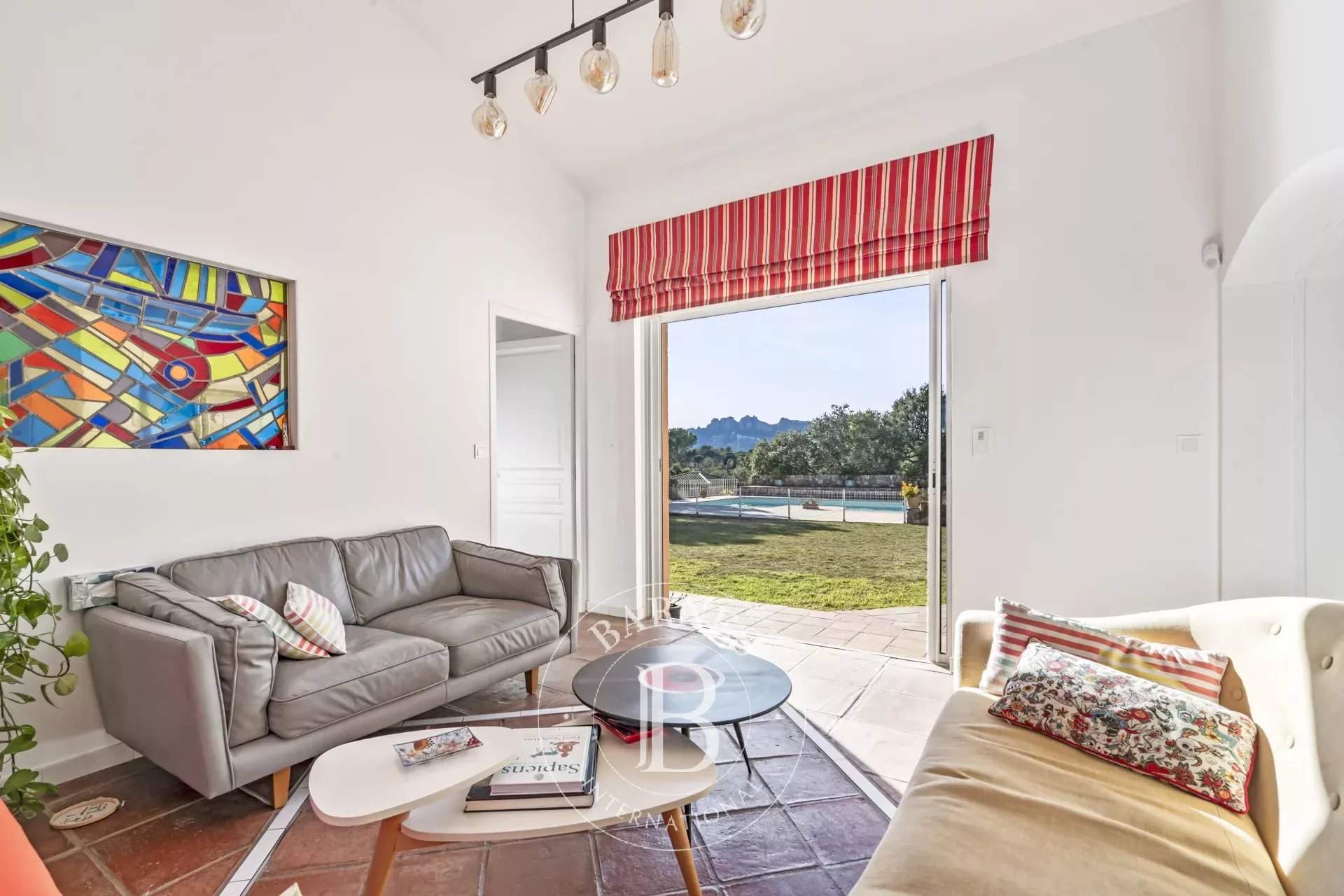 Roquebrune-sur-Argens  - Villa 8 Pi&egrave;ces 6 Chambres - picture 7