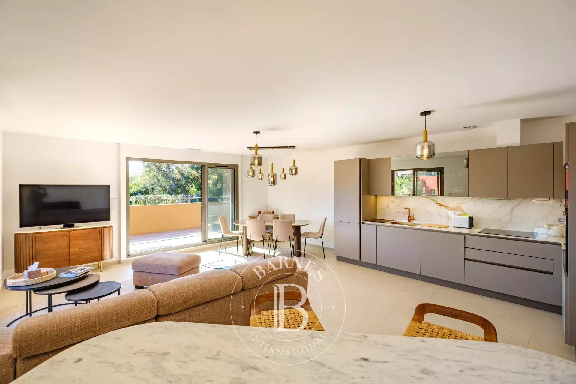 Grimaud  - Appartement 3 Pi&egrave;ces 2 Chambres - picture 2