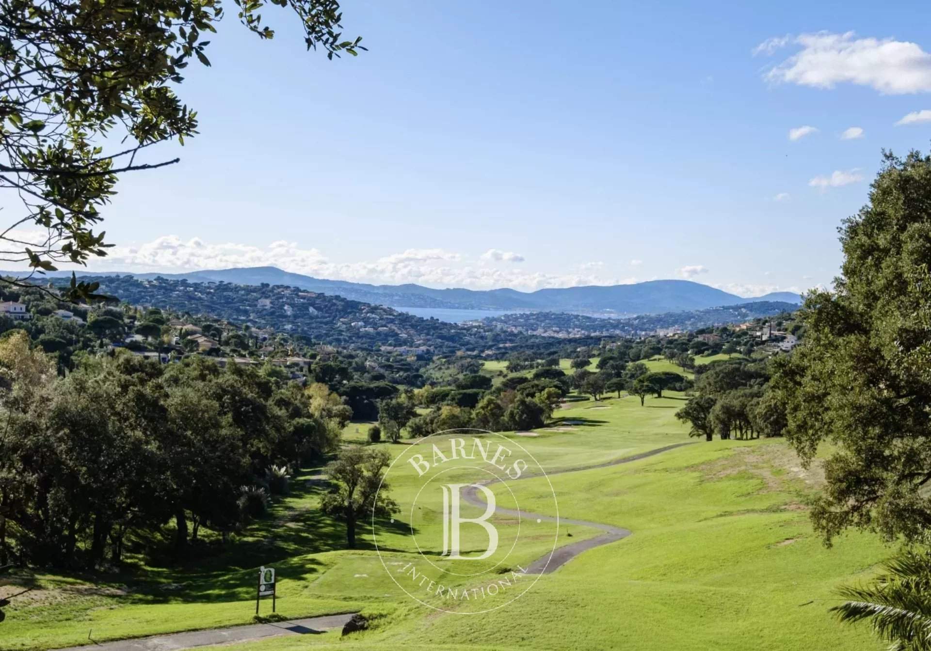 Sainte-Maxime  - Maison 7 Pièces 4 Chambres - picture 3