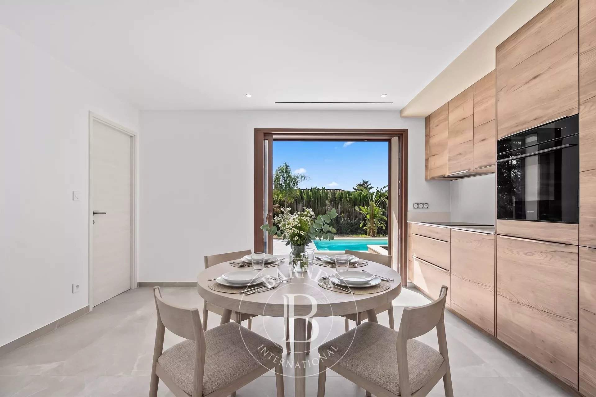 Roquebrune-sur-Argens  - Villa 7 Pi&egrave;ces 5 Chambres - picture 15