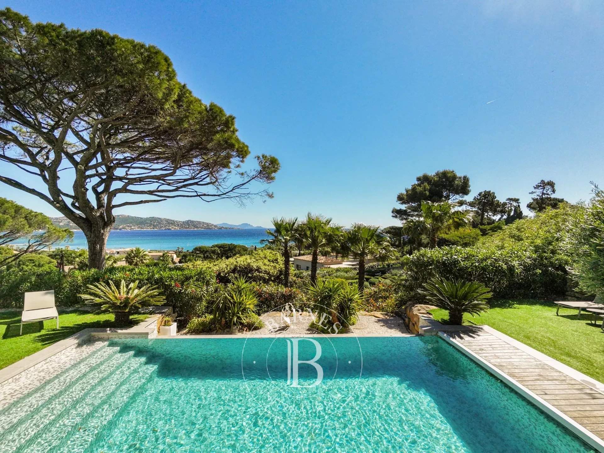 Sainte-Maxime  - Villa 6 Pi&egrave;ces 4 Chambres - picture 1