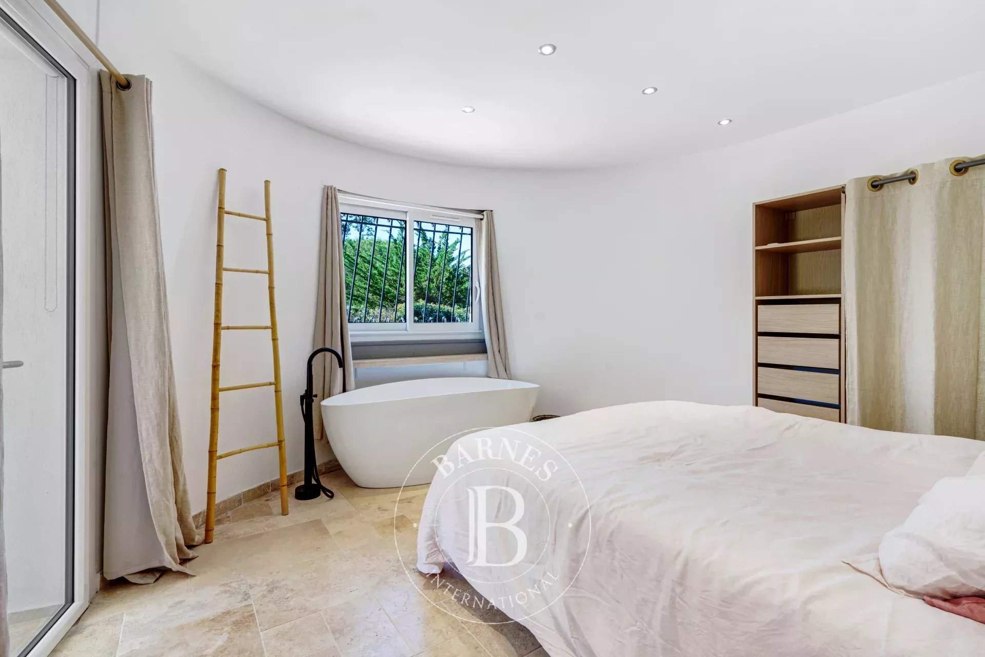 Roquebrune-sur-Argens  - Villa  - picture 10