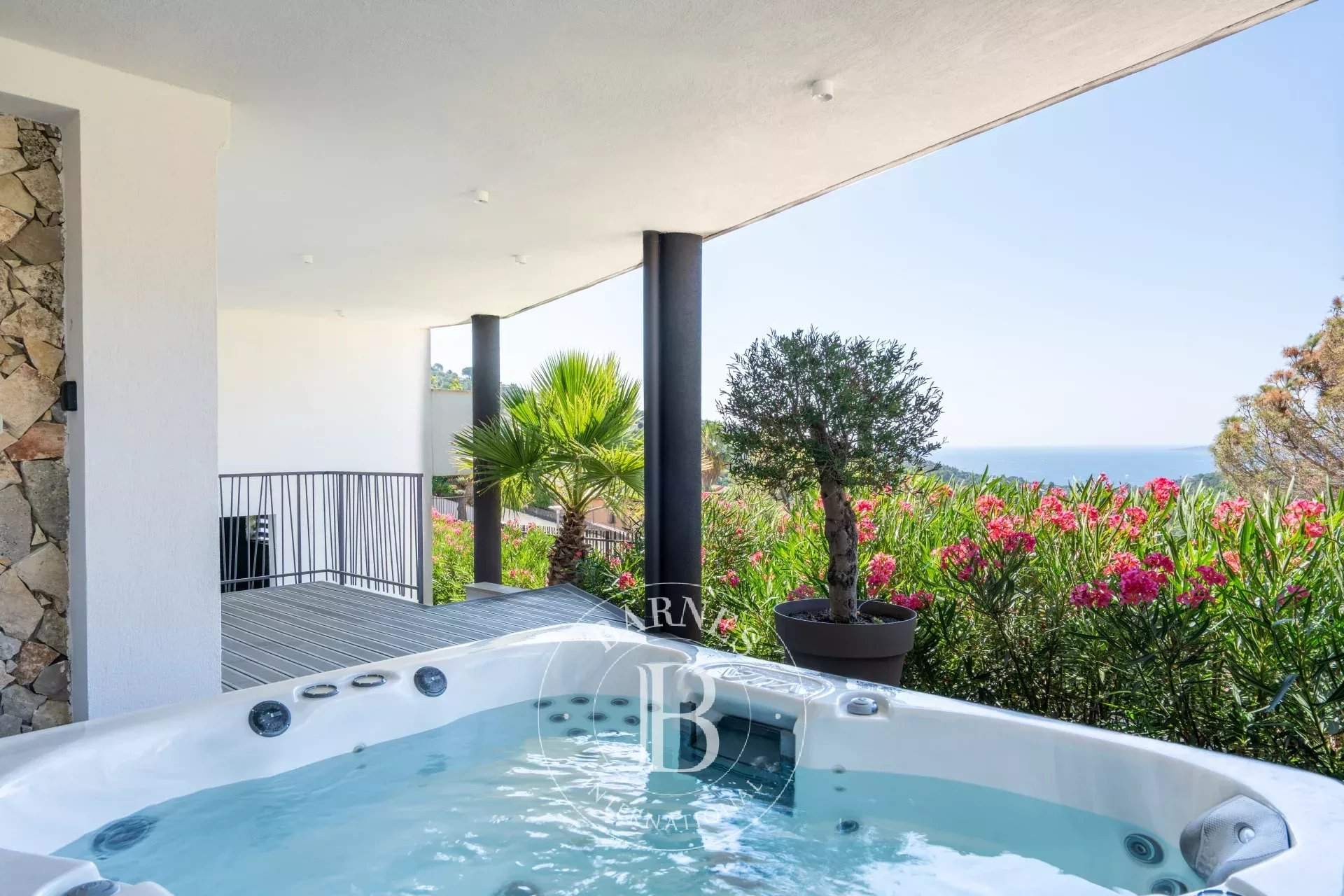 Roquebrune-sur-Argens  - Villa  4 Chambres - picture 16