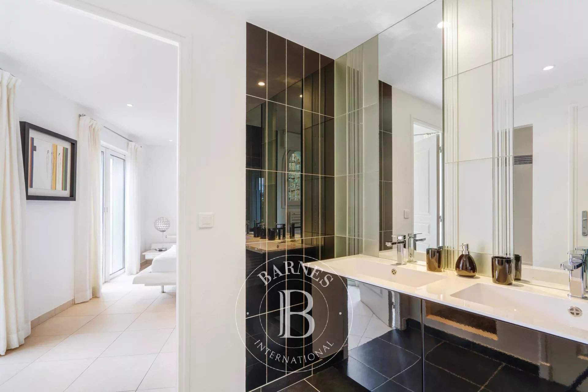 VACATION RENTAL - SAINTE-MAXIME - VILLA SEA VIEW - 6 BEDROOMS - SWIMMING POOL picture 19