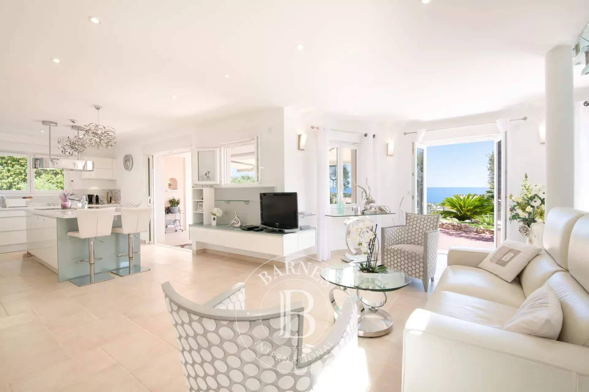 Les Issambres  - Maison 6 Pièces 3 Chambres - picture 7