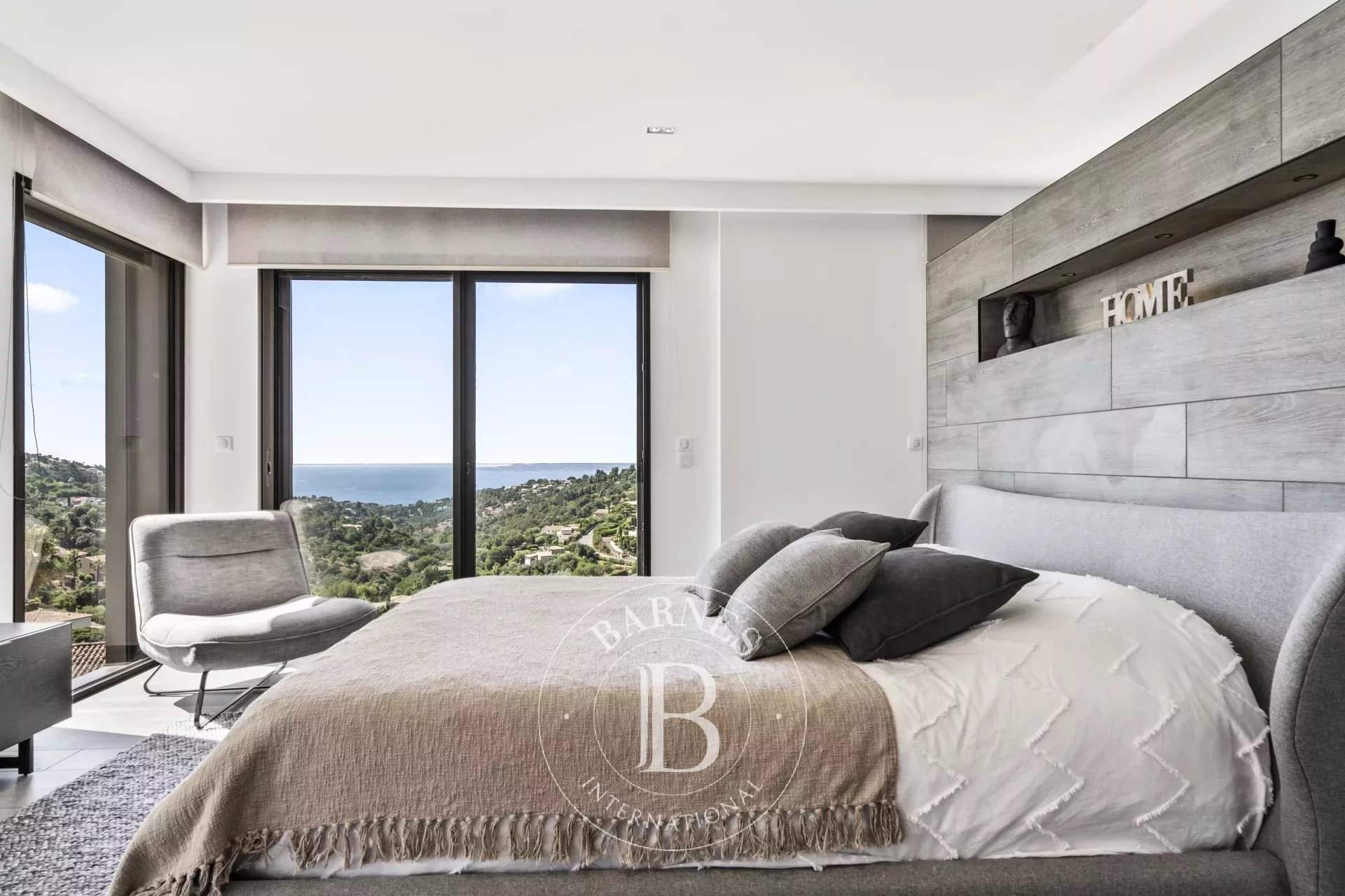 Roquebrune-sur-Argens  - Villa  4 Chambres - picture 4