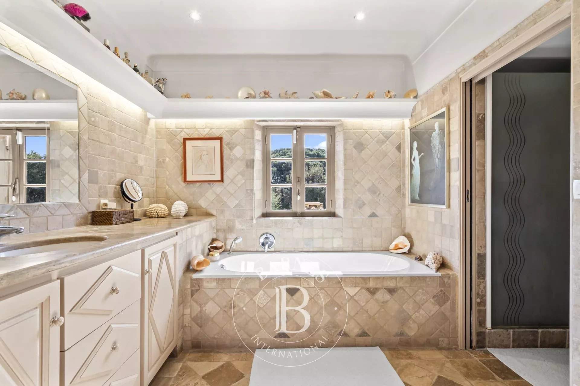 Grimaud  - Villa 9 Pi&egrave;ces 5 Chambres - picture 6